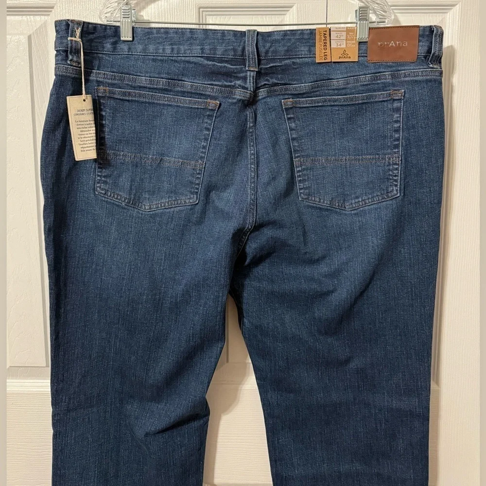 Prana Men's NWT Medium Wash Tapered Leg Hillgard Slim Jean